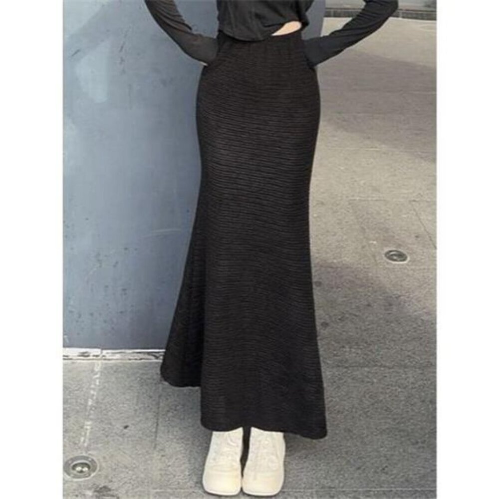 Textured Knit Mermaid Skirt